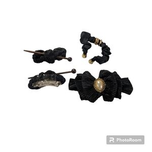 Black Hair Clips. Hair Accessories. 4 Pieces.